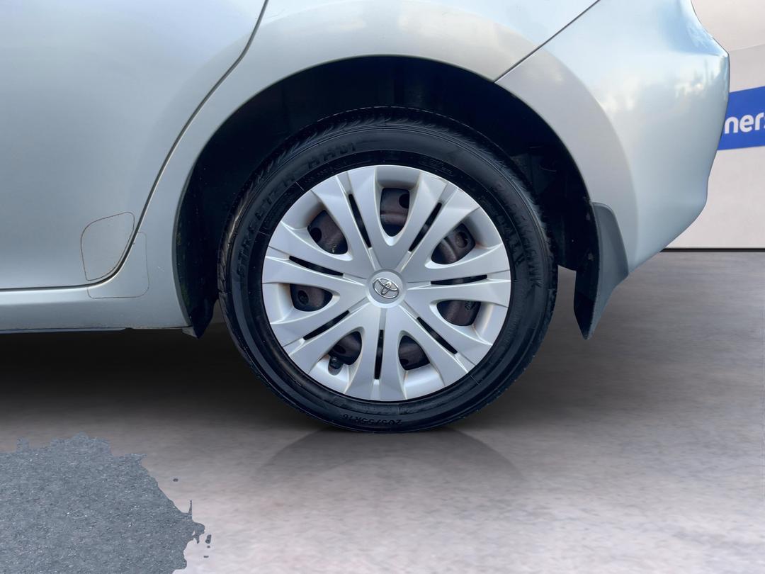 Photo '11' of Toyota Corolla