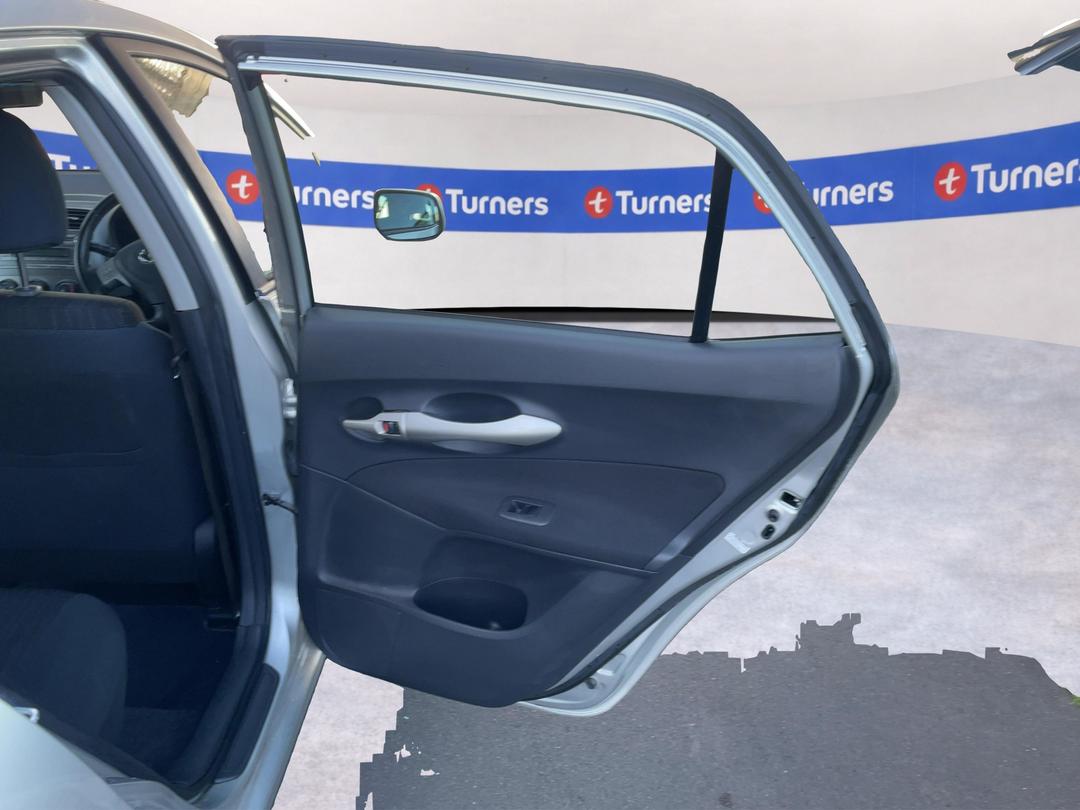 Photo '18' of Toyota Corolla
