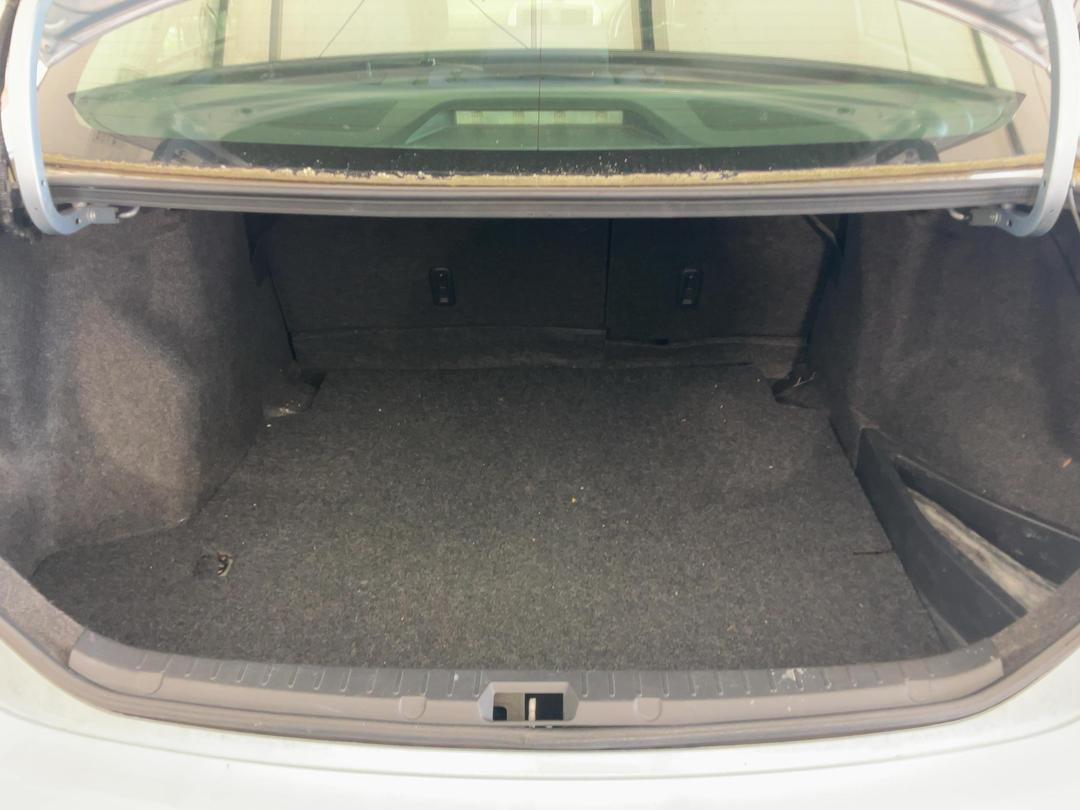 Photo '10' of Toyota Corolla GX
