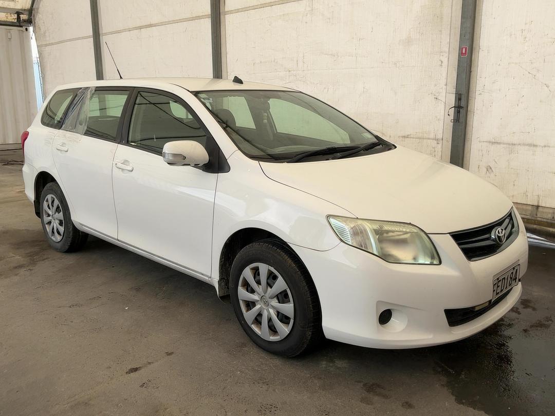 Photo '2' of Toyota Corolla GX Photo '2' of Toyota Corolla GX