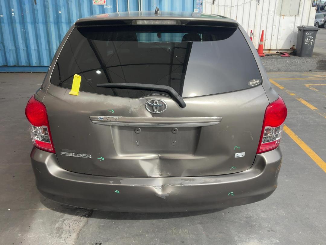 Photo '5' of Toyota Corolla Fielder Photo '5' of Toyota Corolla Fielder