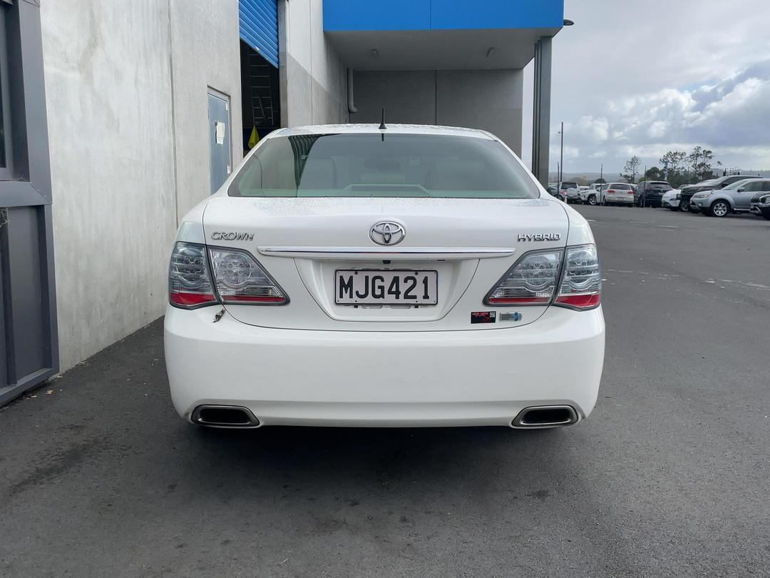 Photo '5' of Toyota Crown Photo '5' of Toyota Crown