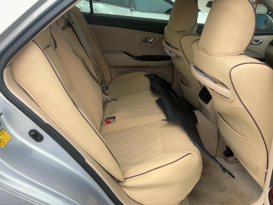 Photo '7' of Toyota Crown Photo '7' of Toyota Crown