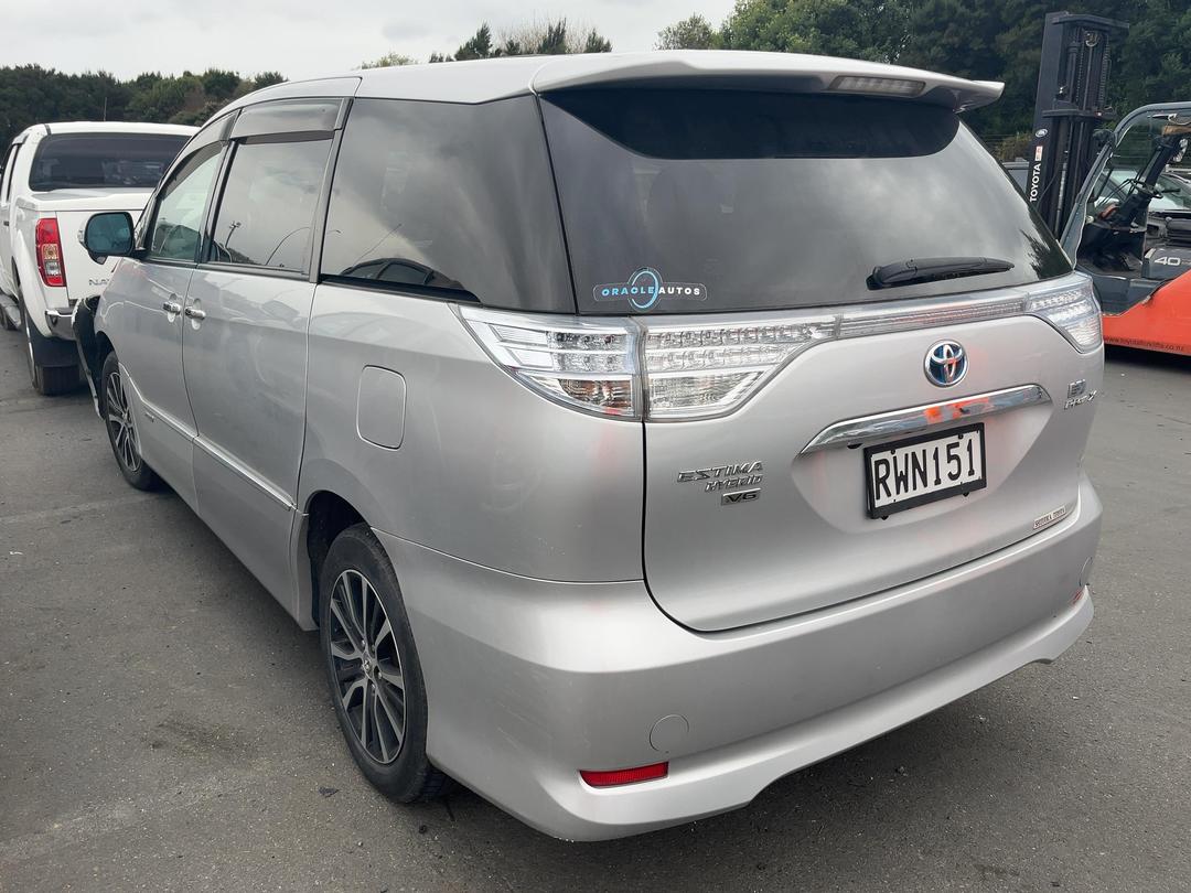 Photo '3' of Toyota Estima Photo '3' of Toyota Estima