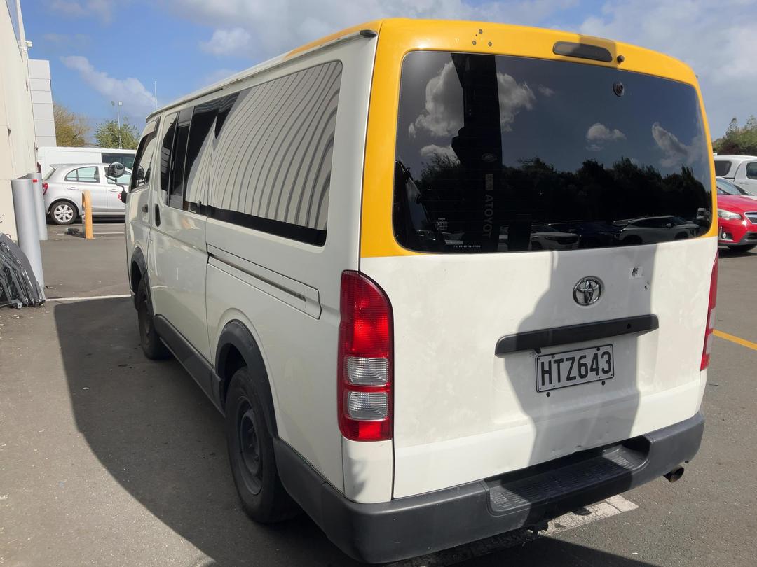 Photo '3' of Toyota Hiace