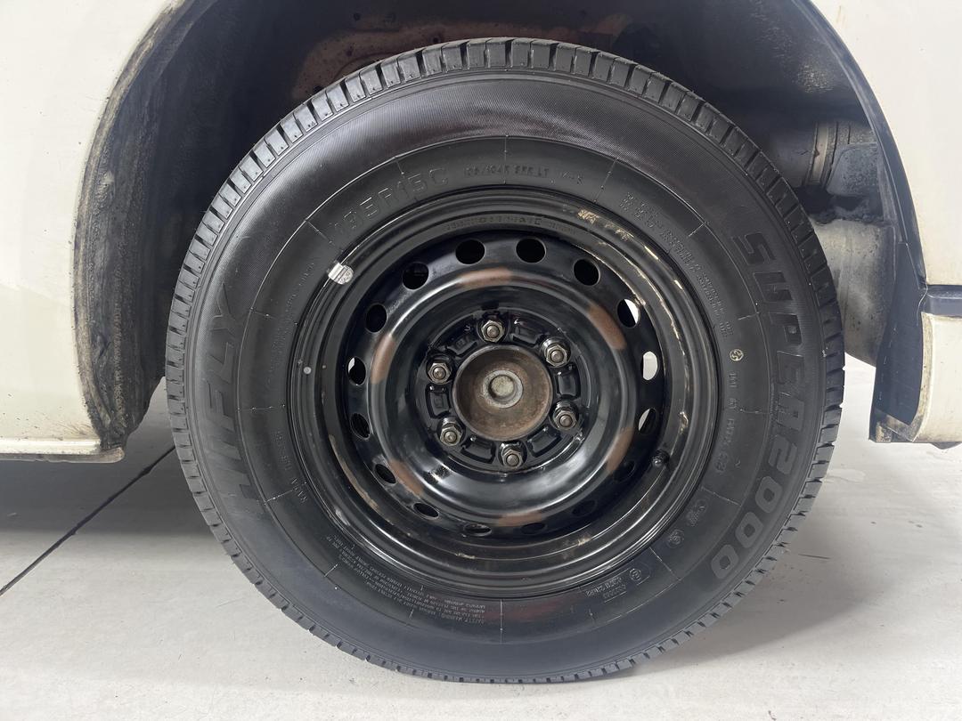 Photo '9' of Toyota Hiace