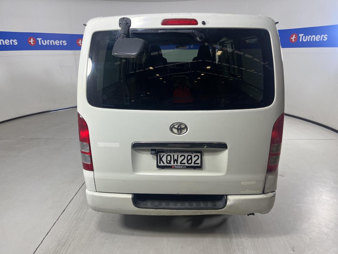 Photo '6' of Toyota Hiace
