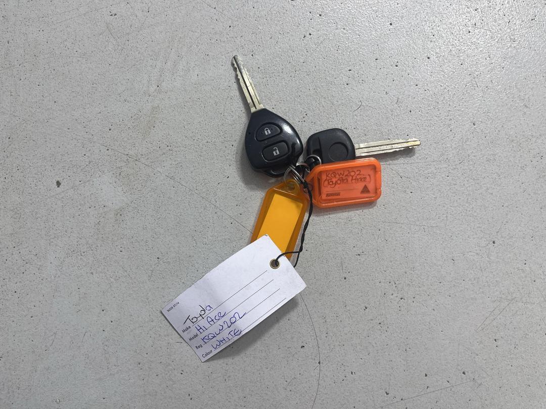 Photo '21' of Toyota Hiace