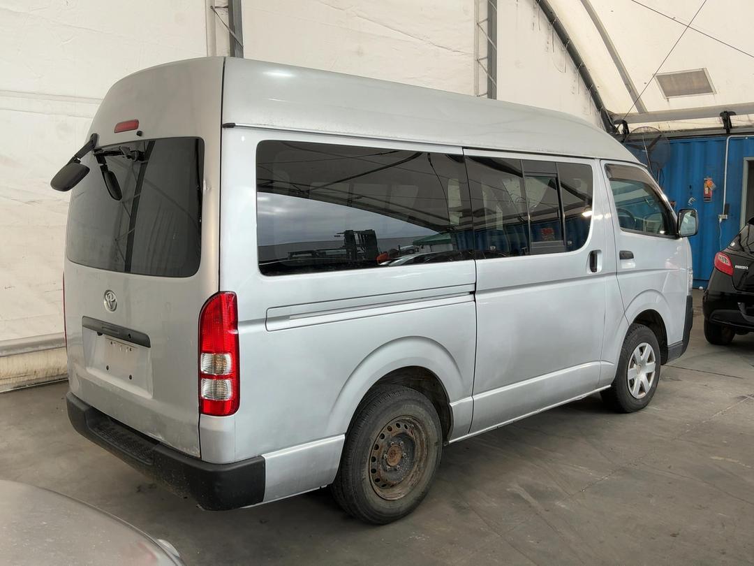Photo '18' of Toyota Hiace