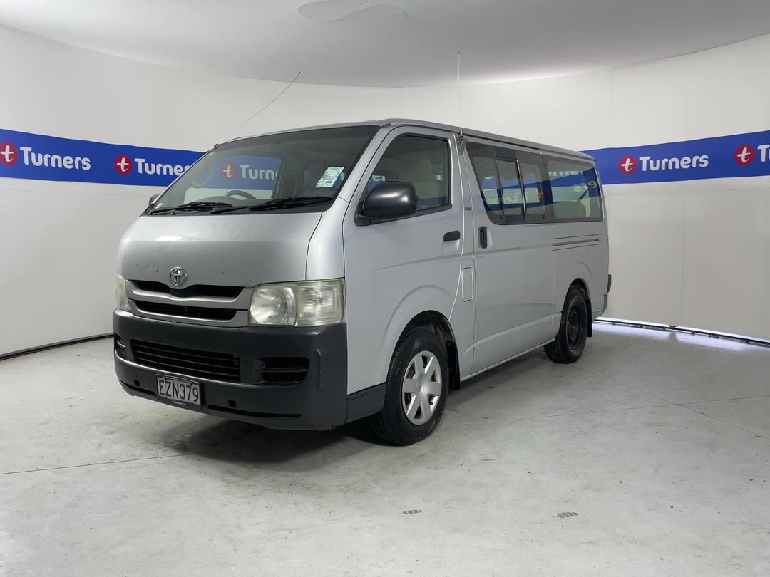 Photo '4' of Toyota Hiace