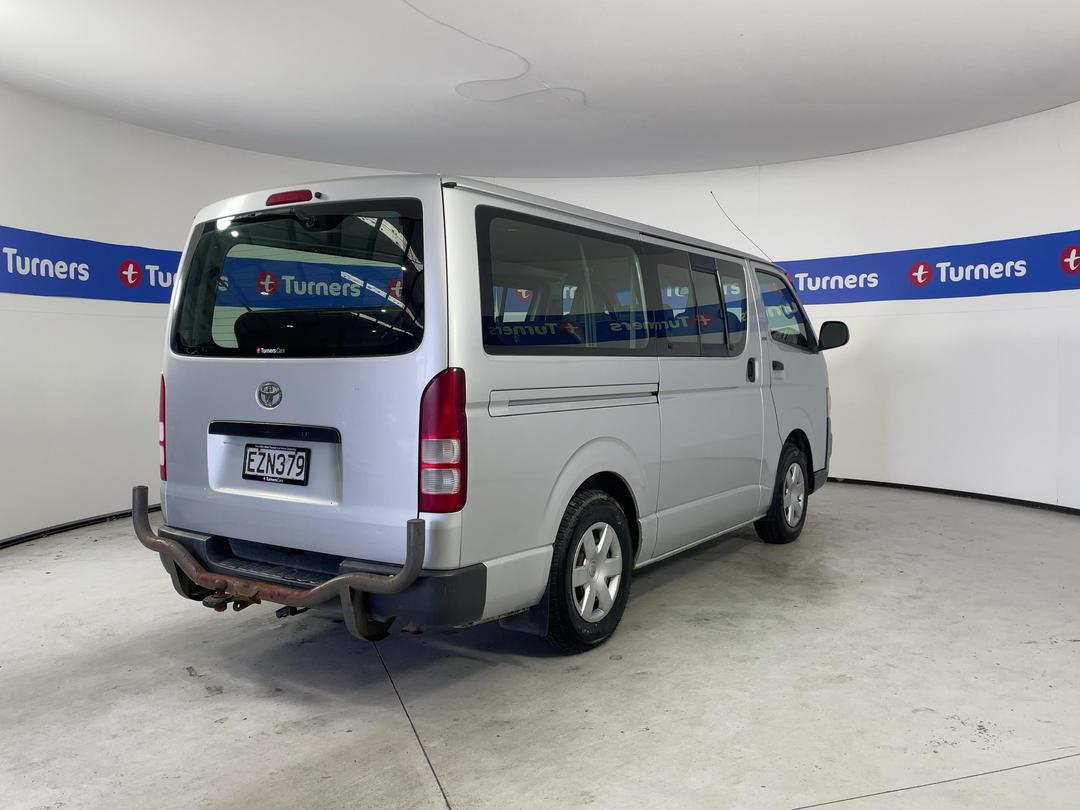 Photo '7' of Toyota Hiace