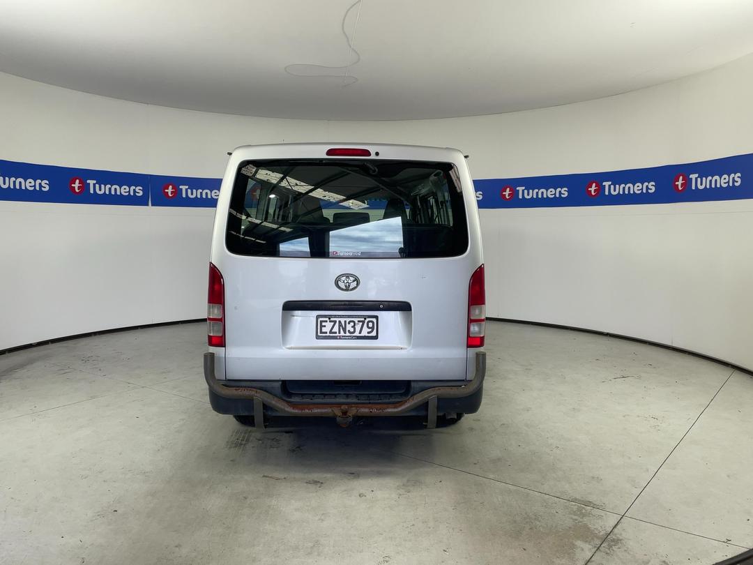 Photo '6' of Toyota Hiace