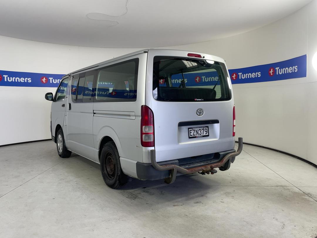 Photo '5' of Toyota Hiace