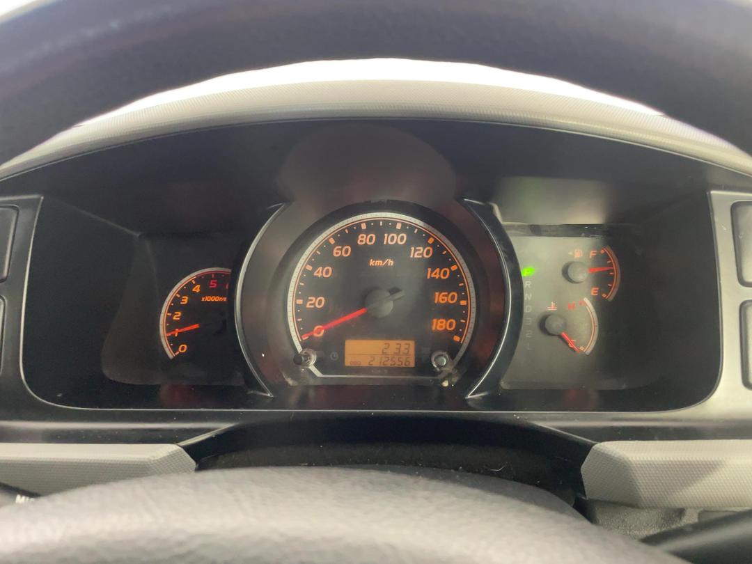 Photo '21' of Toyota Hiace