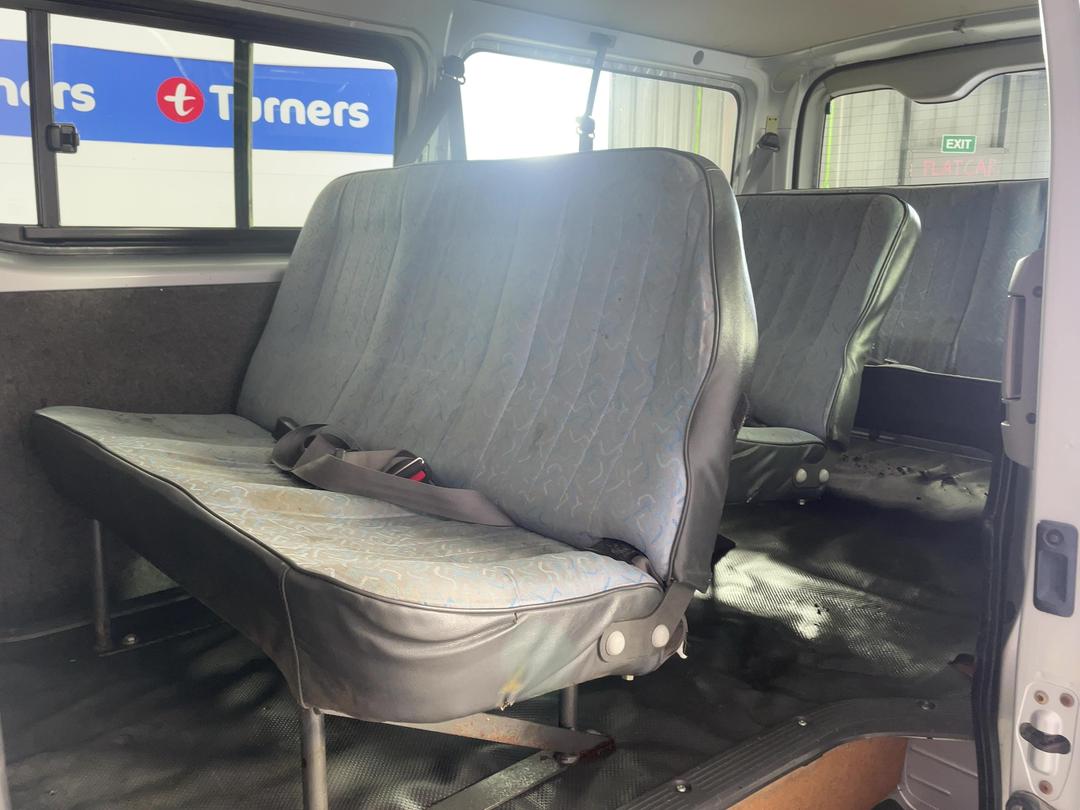 Photo '20' of Toyota Hiace