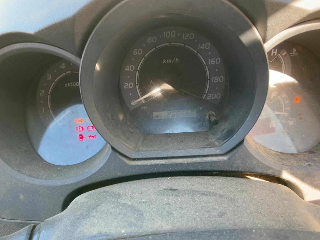 Photo '16' of Toyota Hilux 3.0TD 2WD DCU