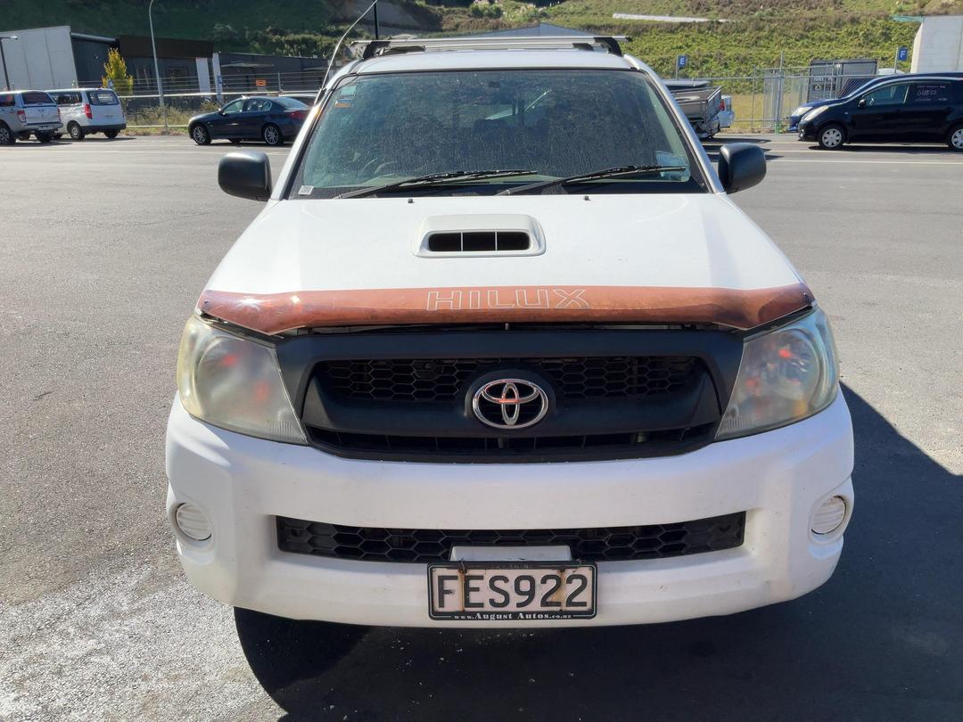 Photo '2' of Toyota Hilux 3.0TD 2WD DCU