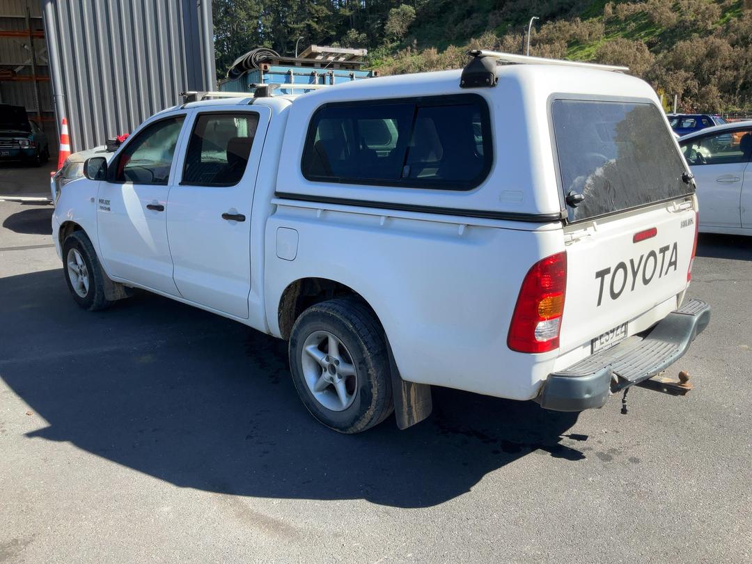 Photo '5' of Toyota Hilux 3.0TD 2WD DCU