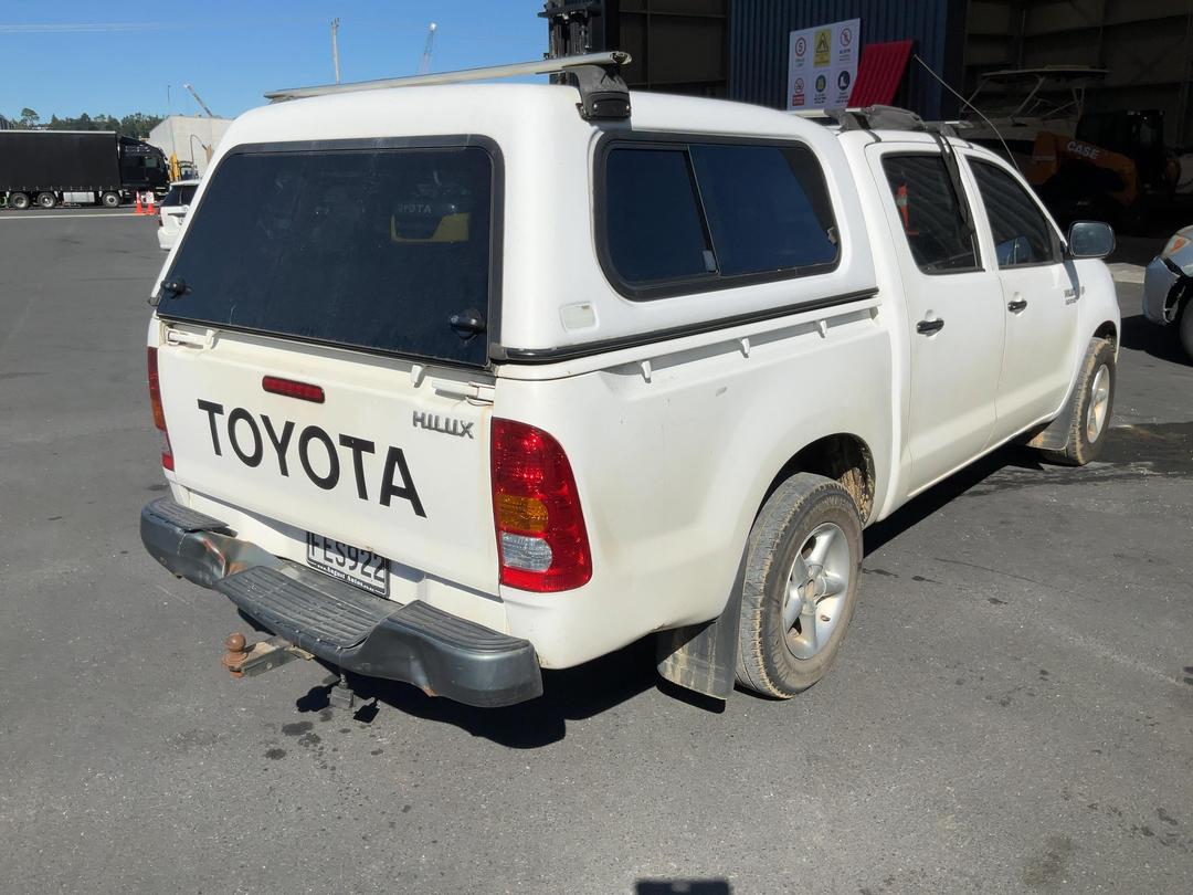 Photo '7' of Toyota Hilux 3.0TD 2WD DCU