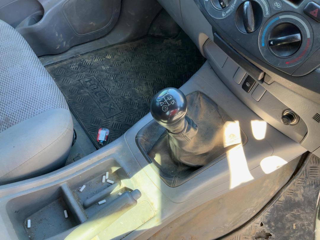 Photo '18' of Toyota Hilux 3.0TD 2WD DCU