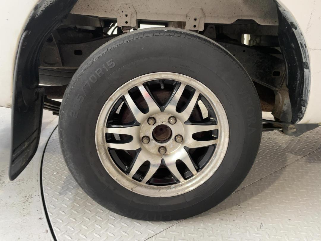 Photo '11' of Toyota Hilux
