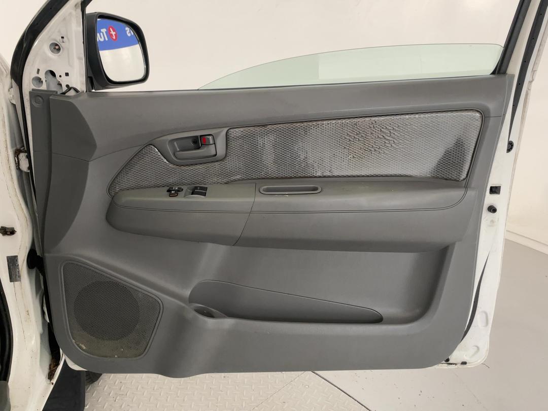 Photo '15' of Toyota Hilux