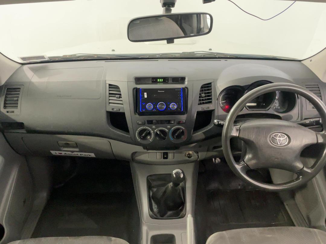Photo '17' of Toyota Hilux