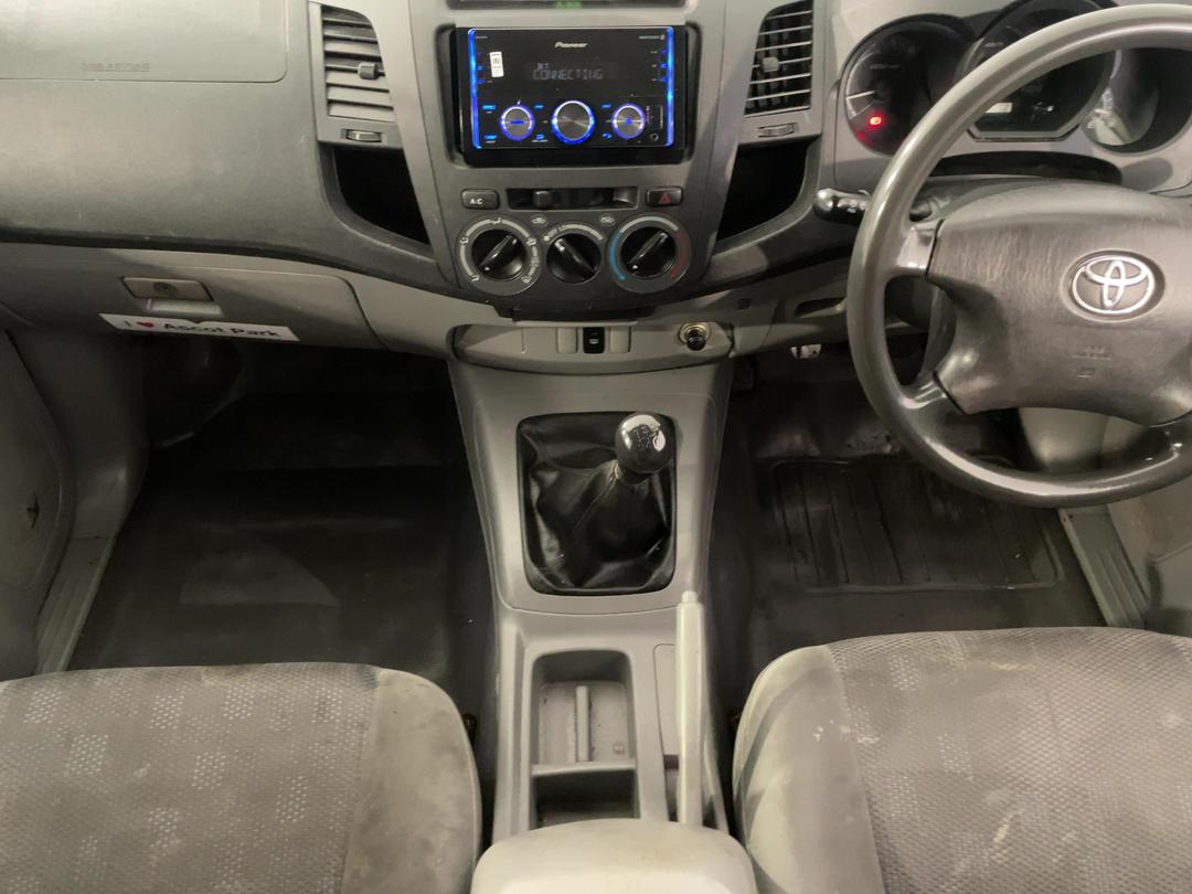 Photo '22' of Toyota Hilux