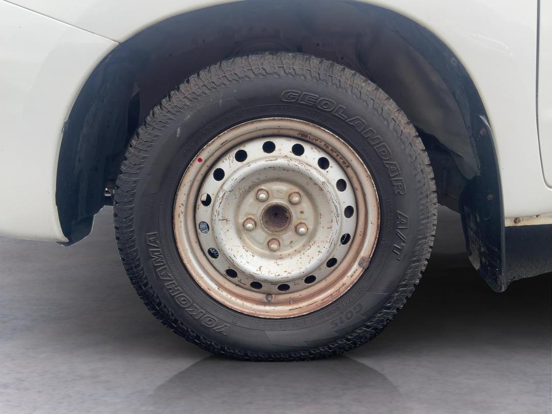 Photo '8' of Toyota Hilux TD SC Photo '8' of Toyota Hilux TD SC