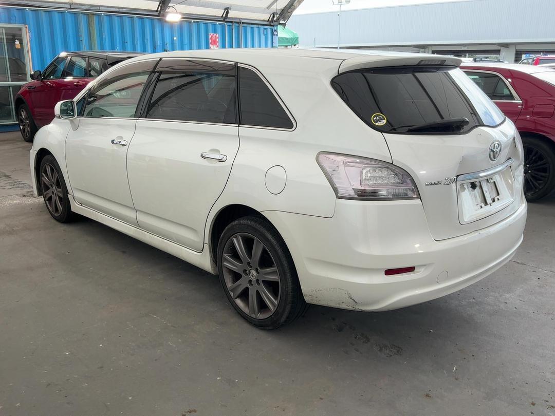Photo '5' of Toyota Mark X Markx ZIO Photo '5' of Toyota Mark X Markx ZIO