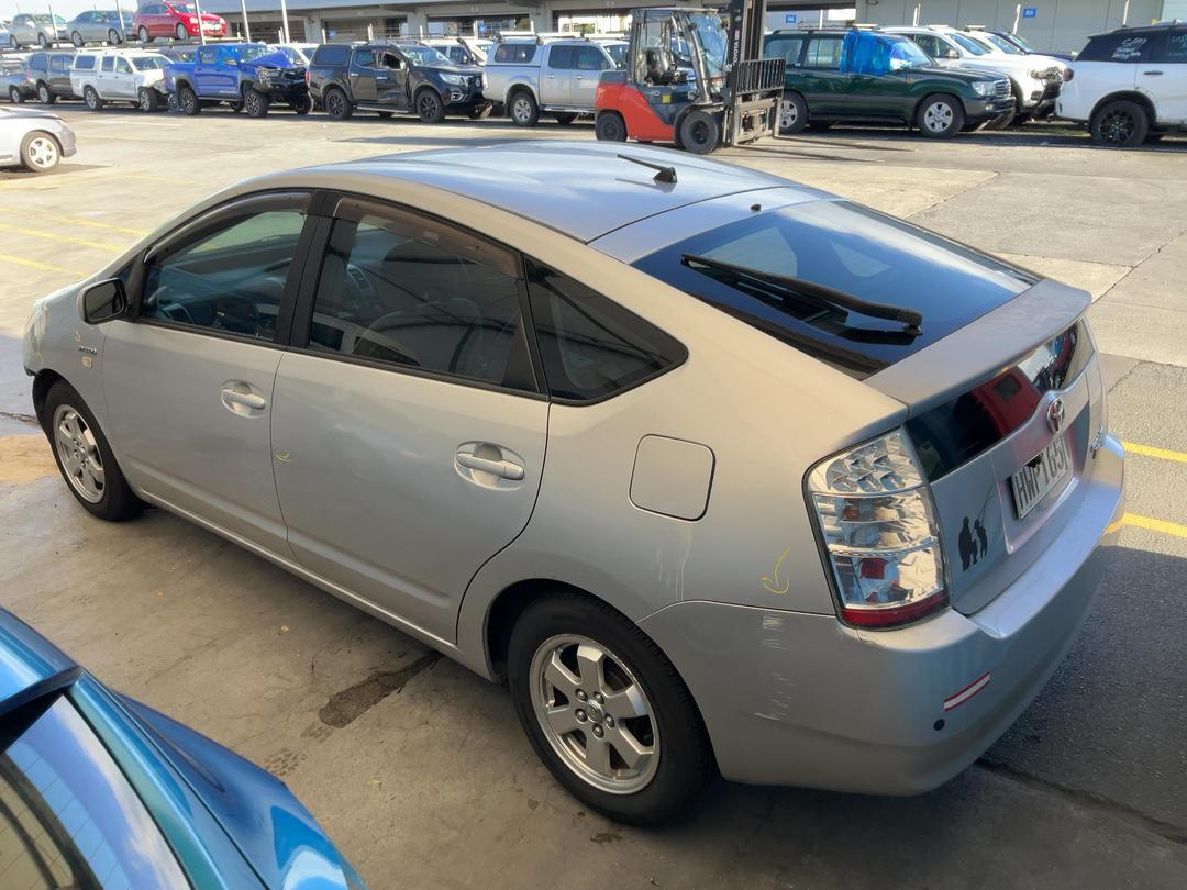 Photo '10' of Toyota Prius Hybrid