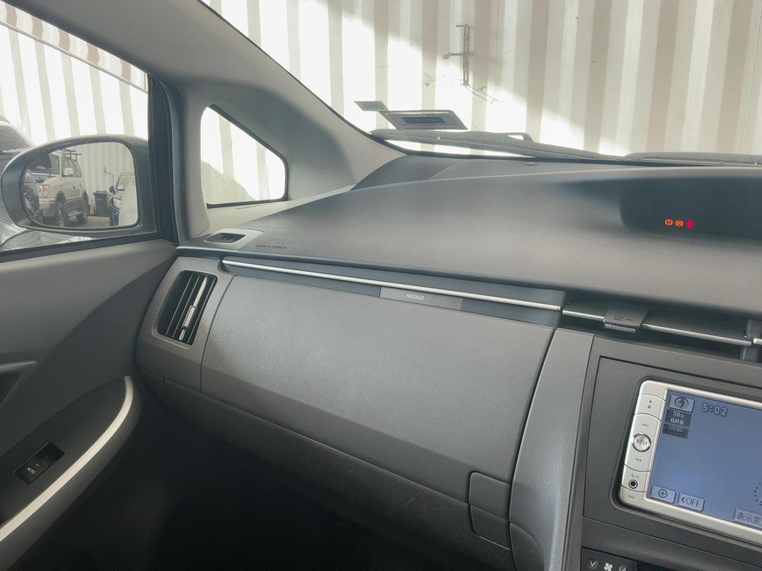Photo '18' of Toyota Prius Photo '18' of Toyota Prius