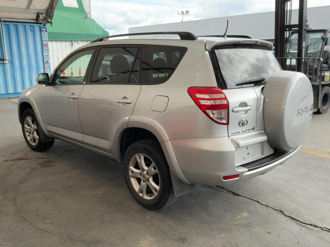 Photo '12' of Toyota RAV4 Limited