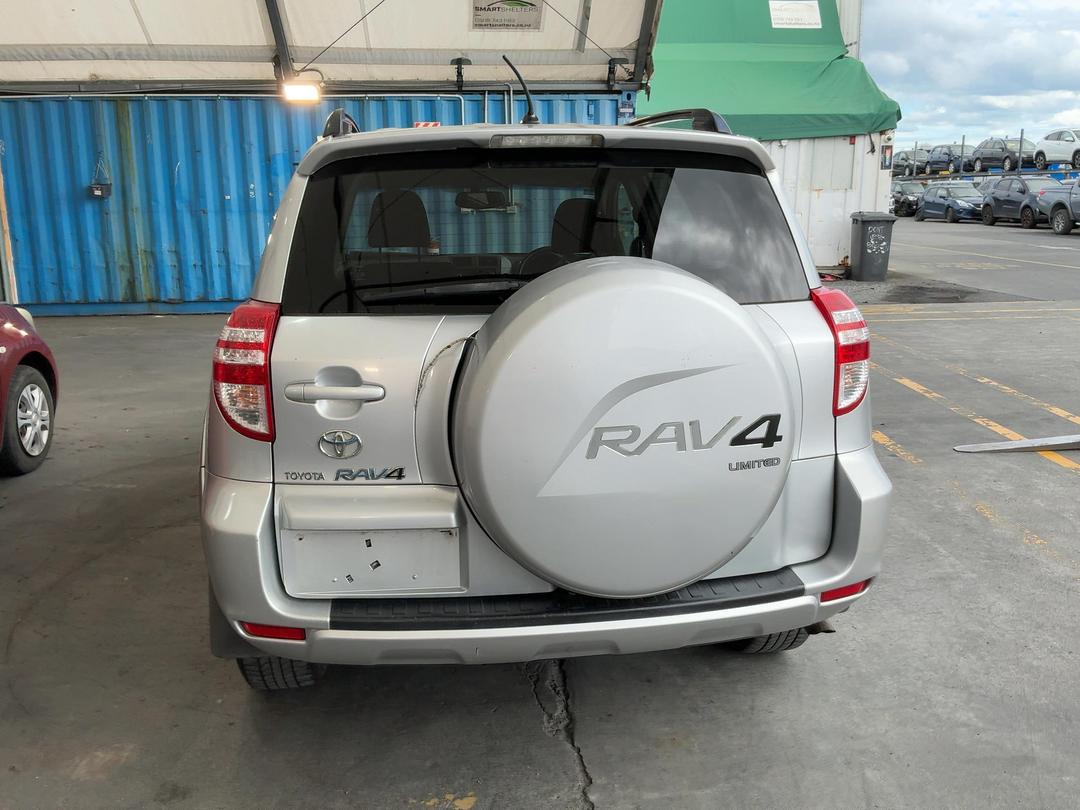 Photo '13' of Toyota RAV4 Limited