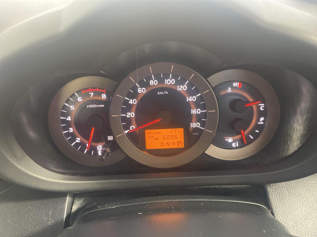 Photo '21' of Toyota Vanguard