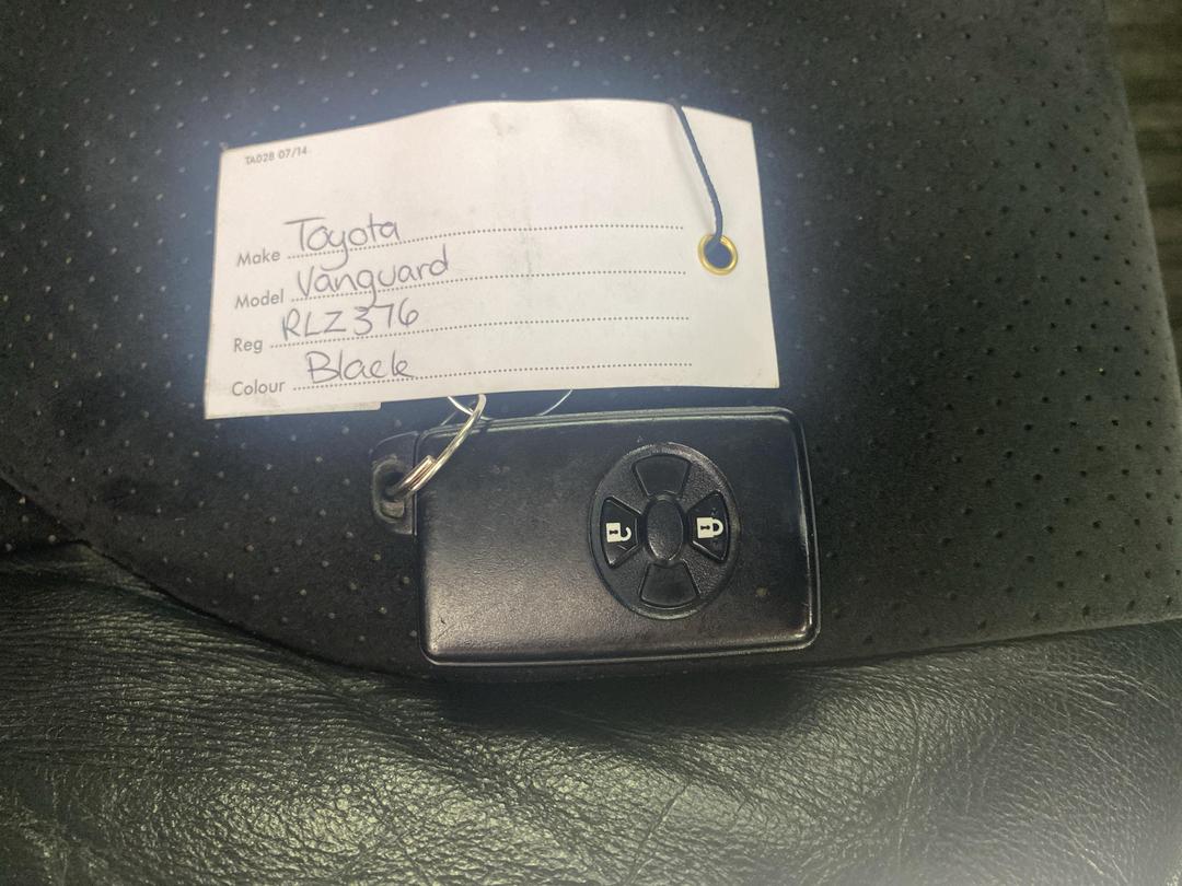 Photo '22' of Toyota Vanguard