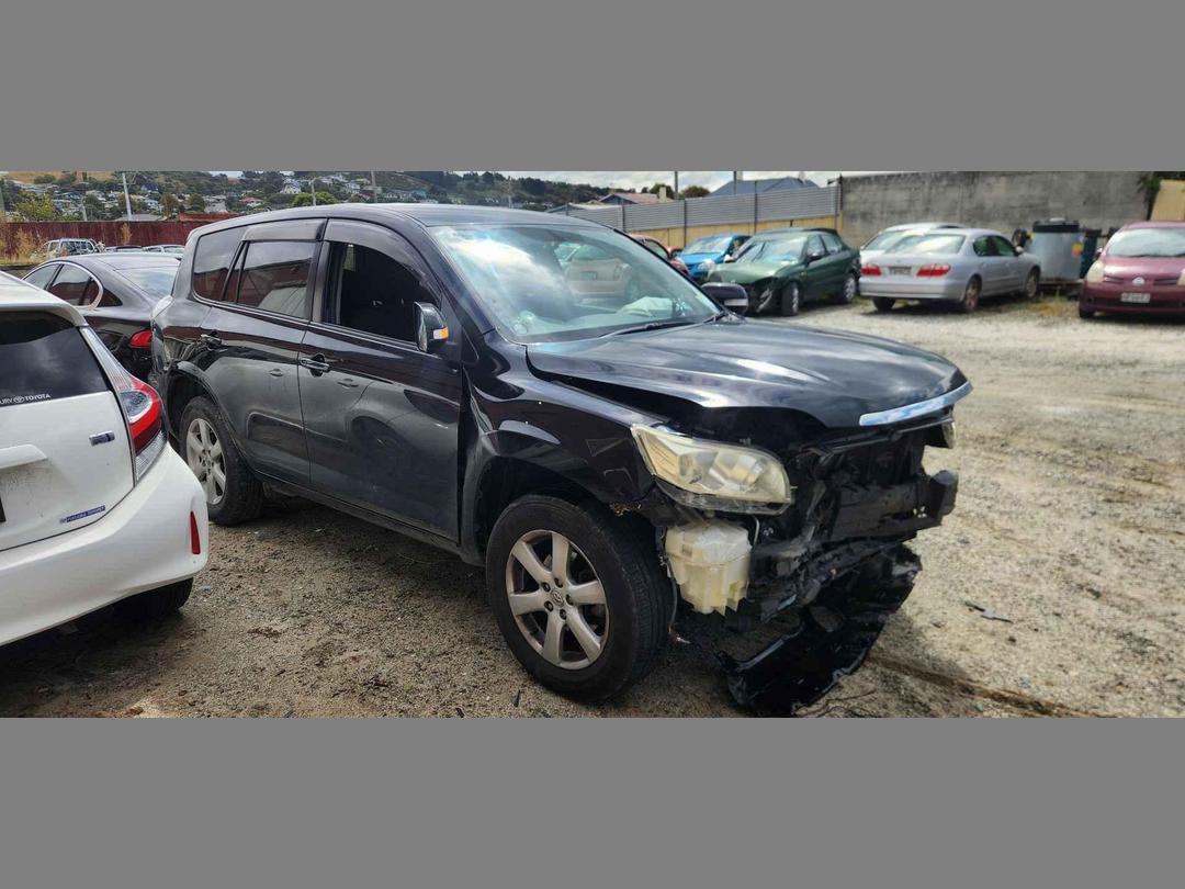 Photo '2' of Toyota Vanguard