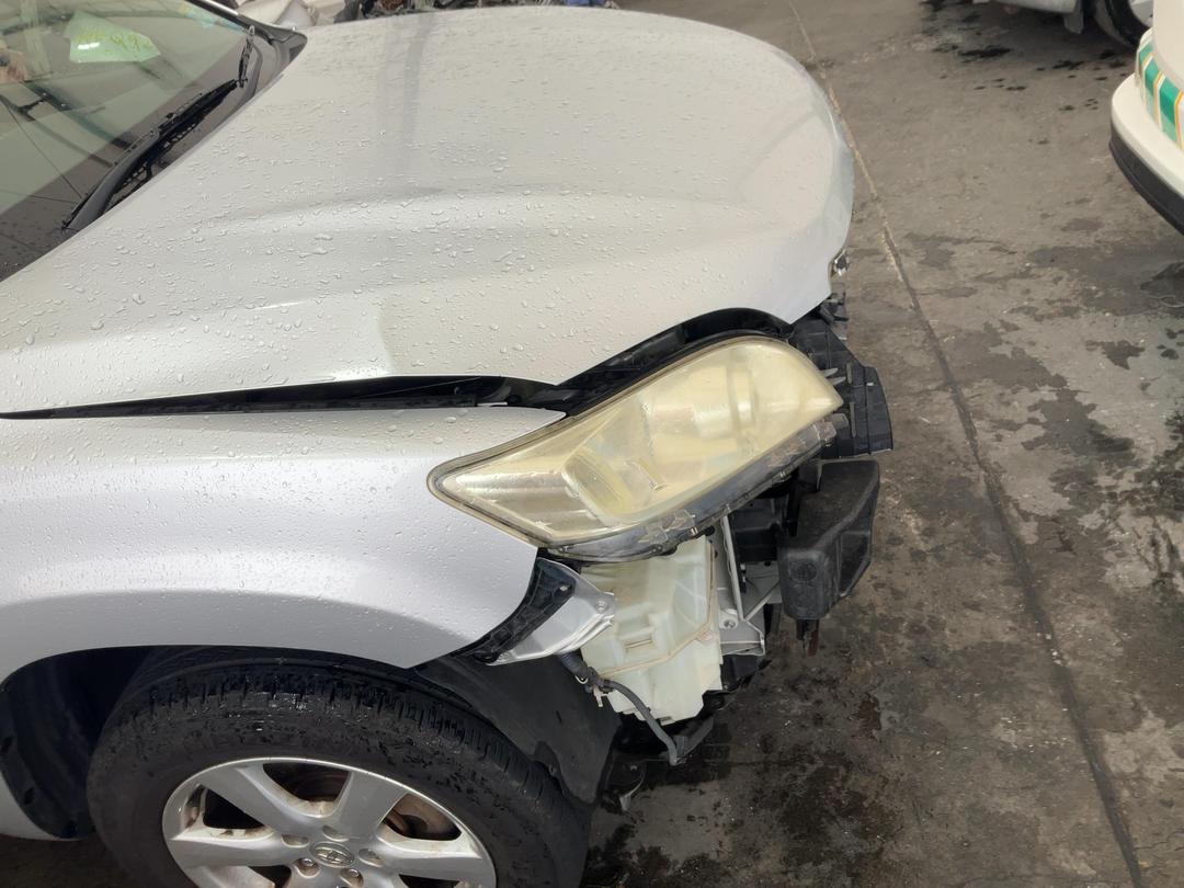 Photo '8' of Toyota Vanguard