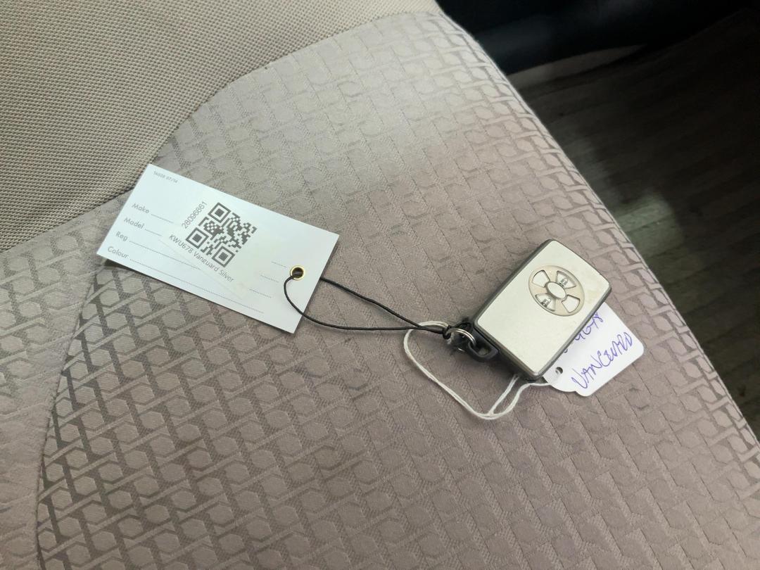 Photo '20' of Toyota Vanguard