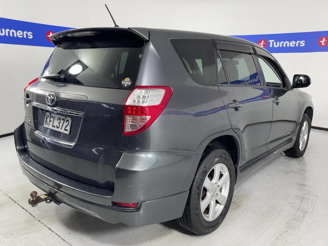 Photo '7' of Toyota Vanguard
