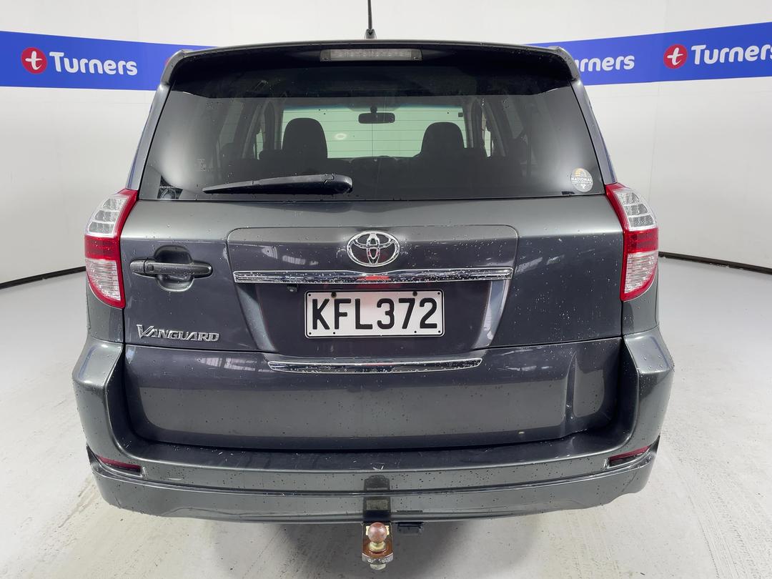 Photo '6' of Toyota Vanguard