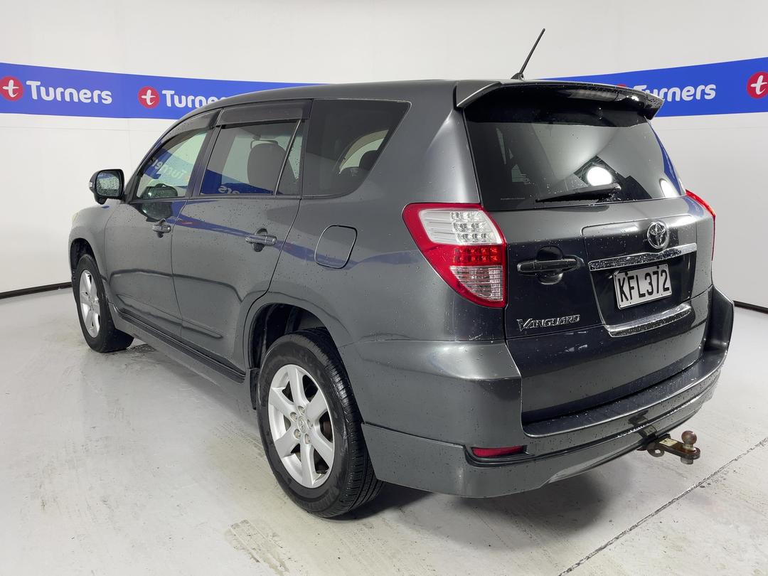 Photo '5' of Toyota Vanguard