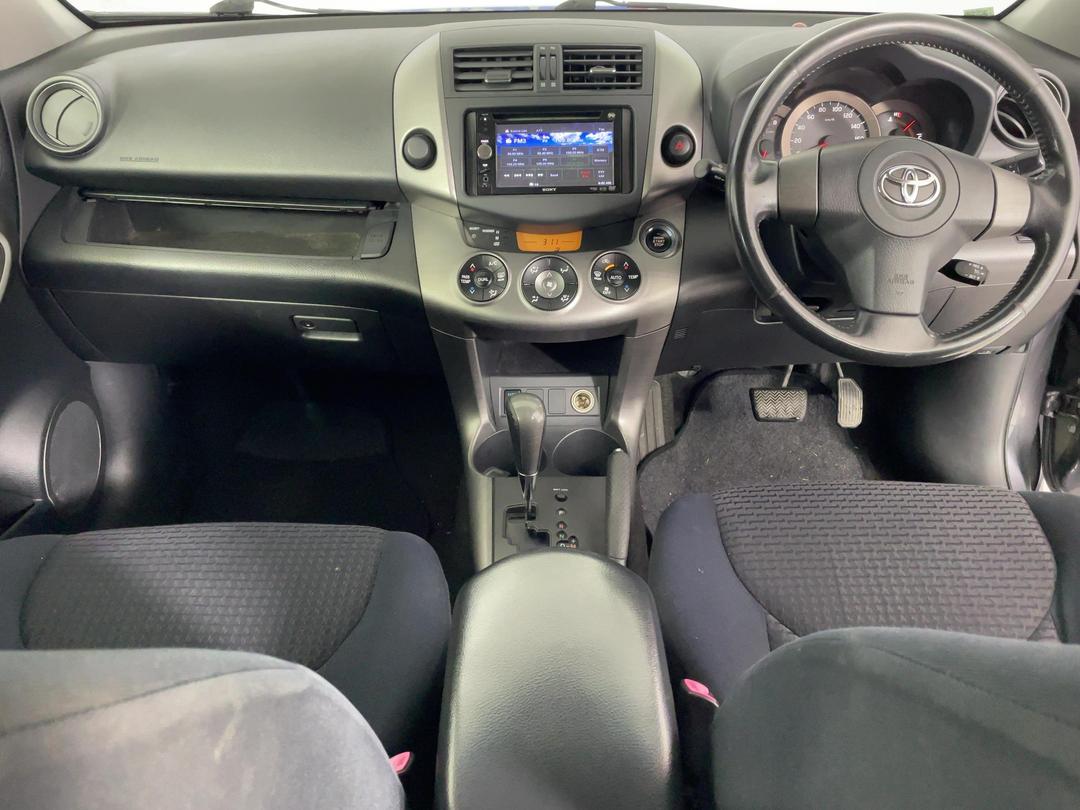 Photo '17' of Toyota Vanguard