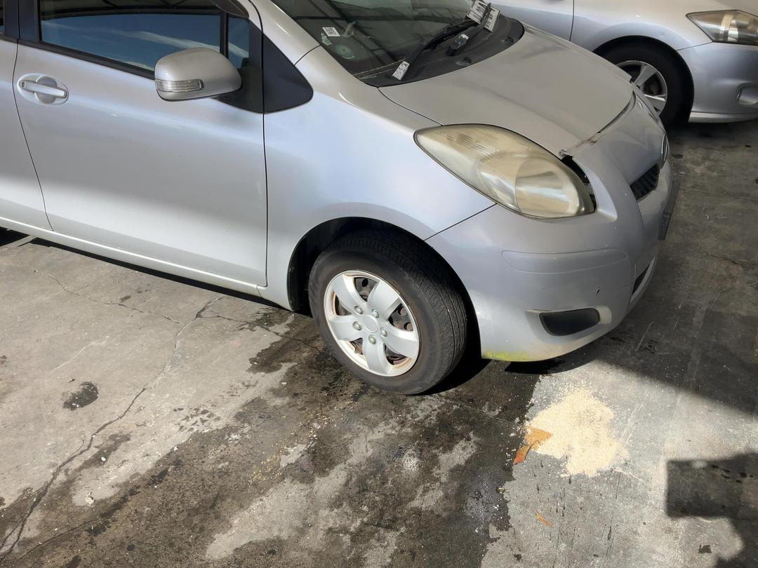 Photo '2' of Toyota Vitz Photo '2' of Toyota Vitz