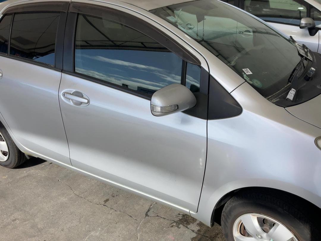 Photo '3' of Toyota Vitz Photo '3' of Toyota Vitz