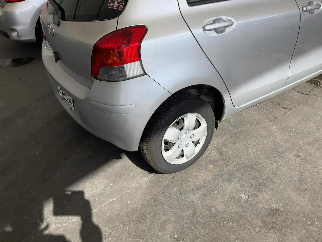 Photo '14' of Toyota Vitz Photo '14' of Toyota Vitz