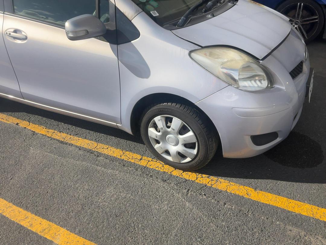 Photo '2' of Toyota Vitz Photo '2' of Toyota Vitz