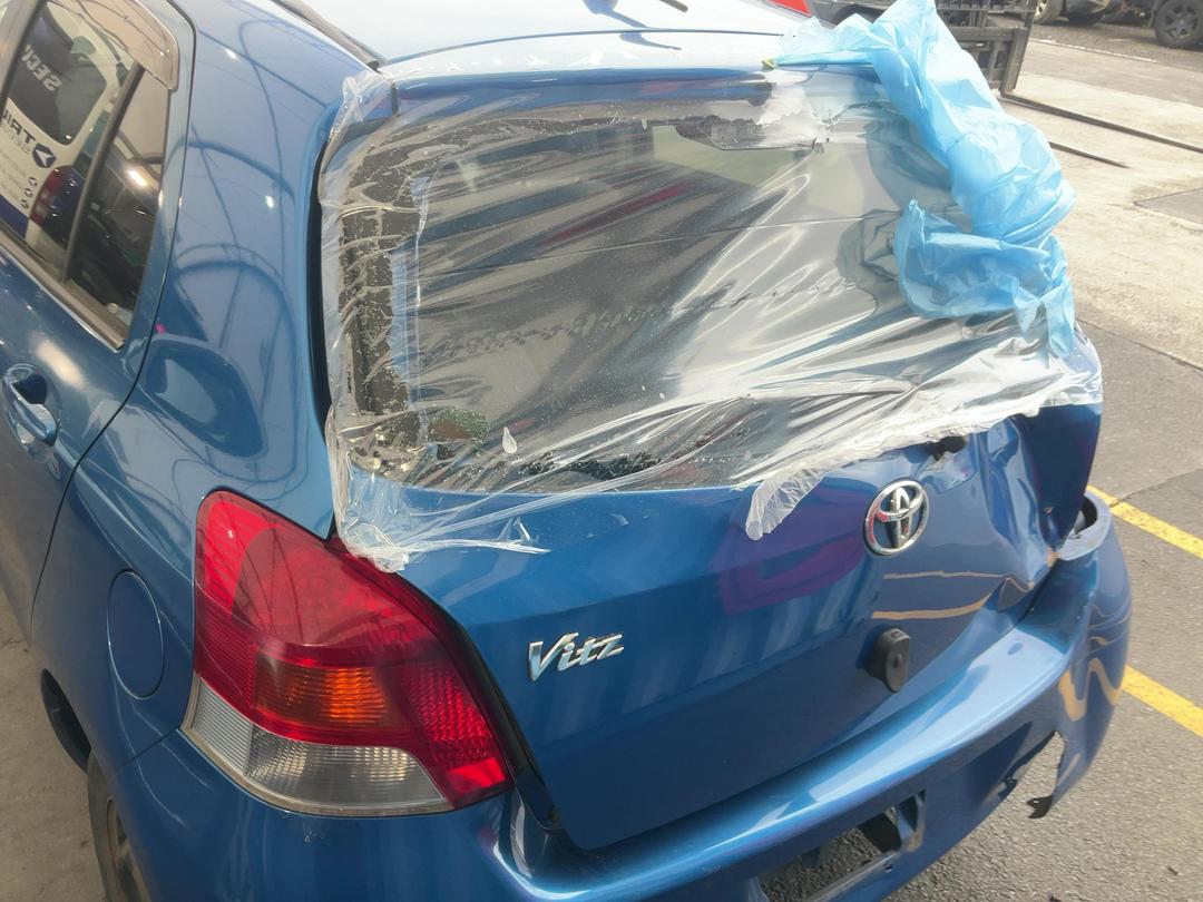 Photo '10' of Toyota Vitz Photo '10' of Toyota Vitz