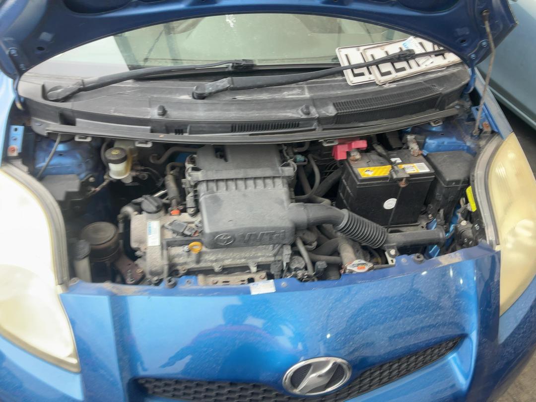 Photo '15' of Toyota Vitz Photo '15' of Toyota Vitz