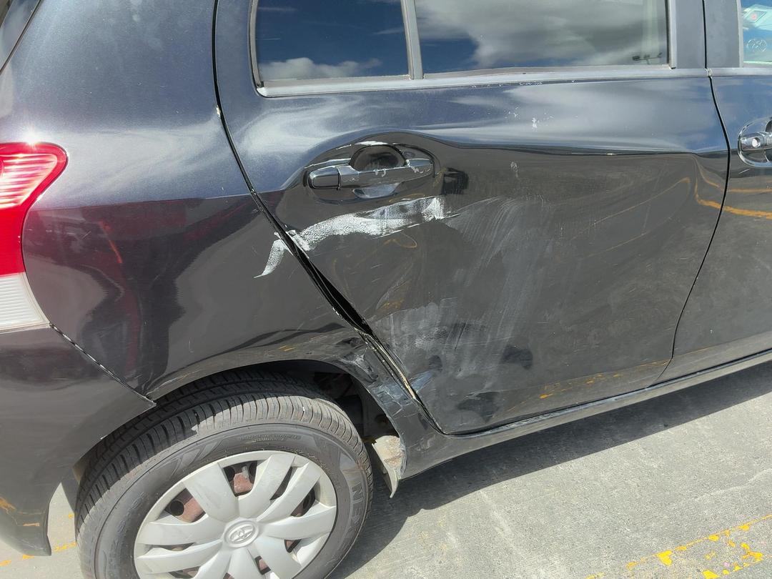 Photo '15' of Toyota Vitz Photo '15' of Toyota Vitz